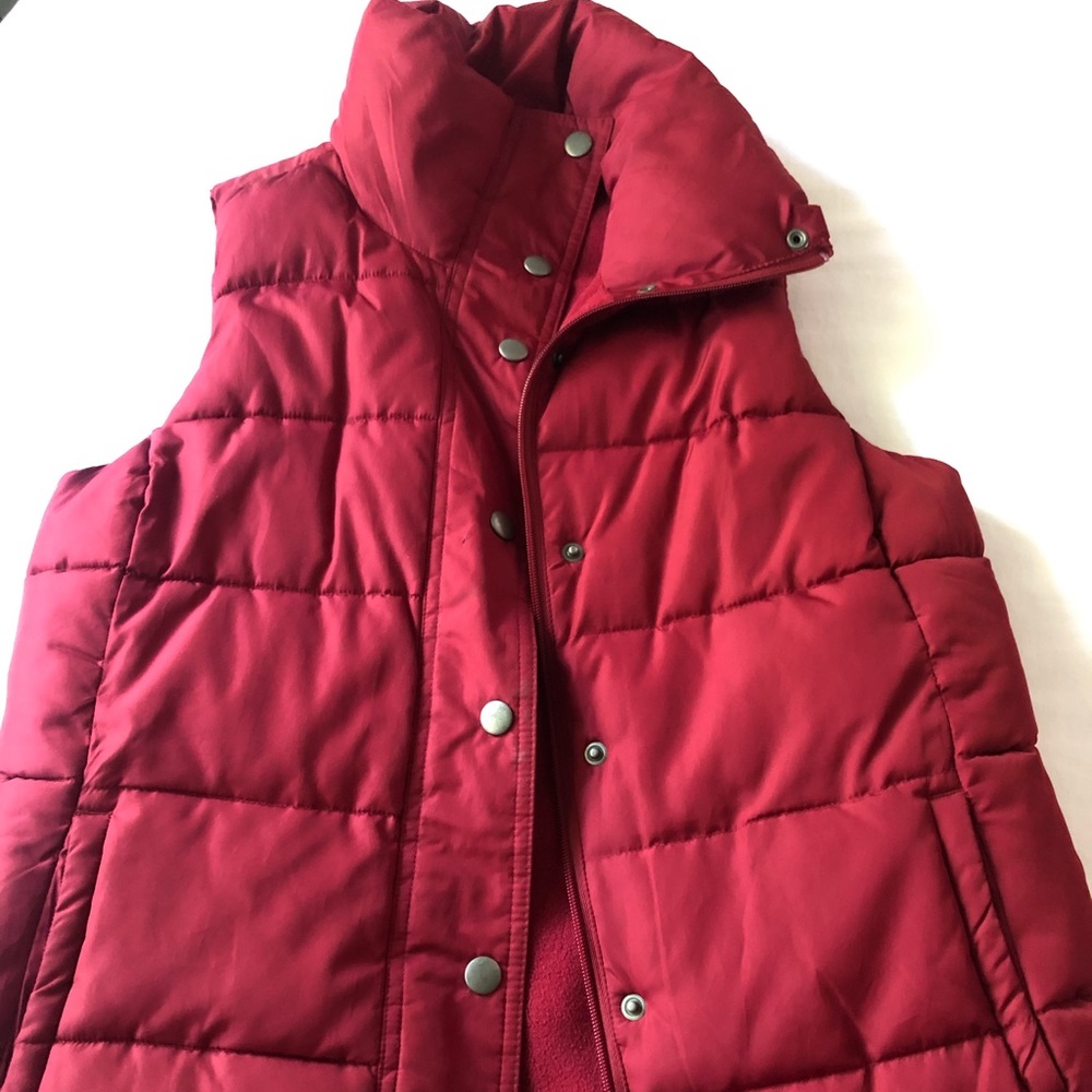 Old Navy Puffer Vest